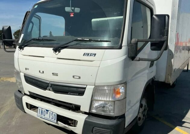 **Wrecking** 2018 Mitsubishi Fuso Canter 515 - Image 10