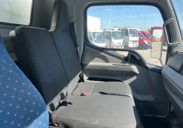 **Wrecking** 2018 Mitsubishi Fuso Canter 515 - Image 19