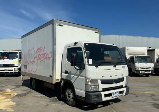 **Wrecking** 2018 Mitsubishi Fuso Canter 515 - Image 27
