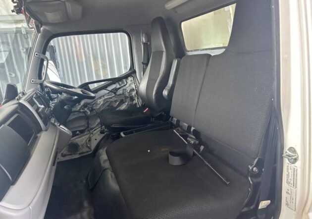 **Wrecking** 2020 Mitsubishi Fuso Canter 515 - Image 15