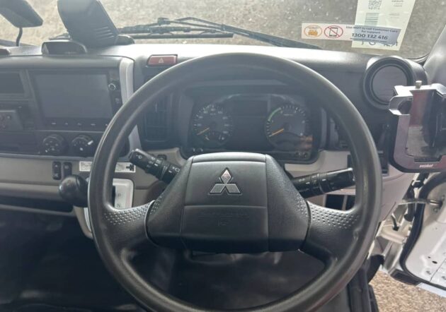 **Wrecking** 2020 Mitsubishi Fuso Canter 515 - Image 22