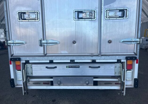 **Wrecking** 2020 Mitsubishi Fuso Canter 515 - Image 37