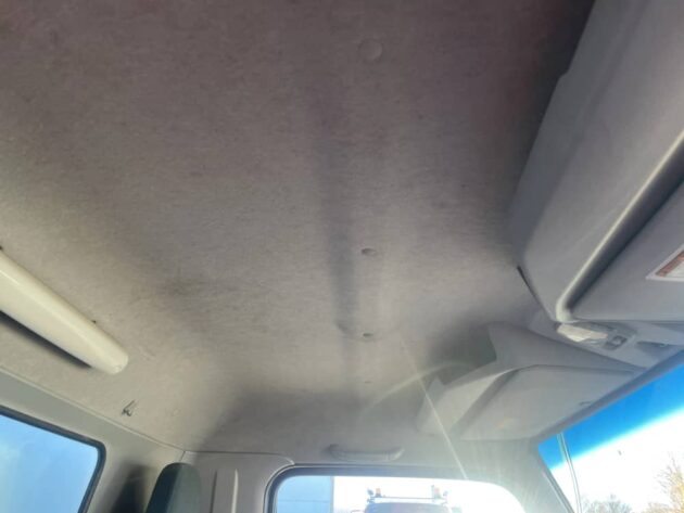 **Wrecking** 2012 Mitsubishi Canter 515 - Image 2