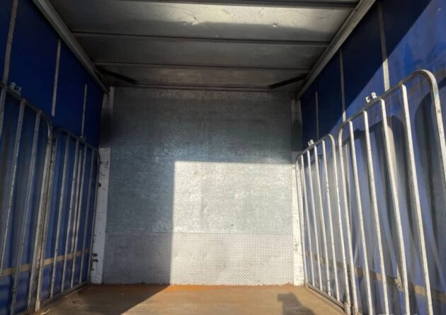 **Wrecking** 2012 Mitsubishi Canter 515 - Image 14