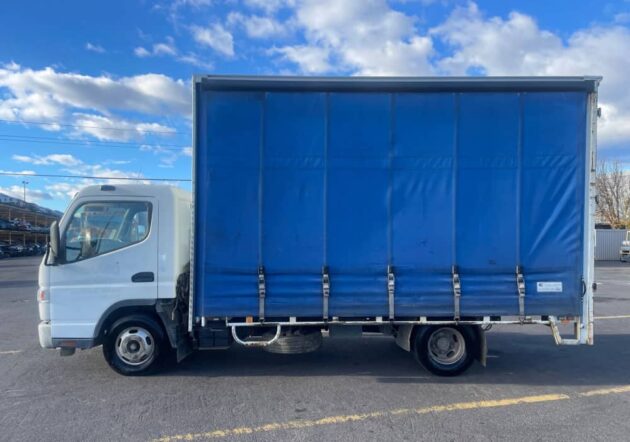**Wrecking** 2012 Mitsubishi Canter 515 - Image 28