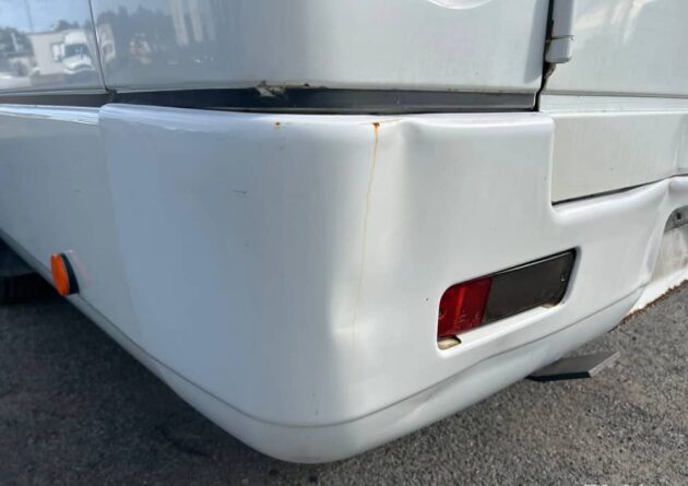 **Wrecking** 2005 Mitsubishi Rosa - Image 7