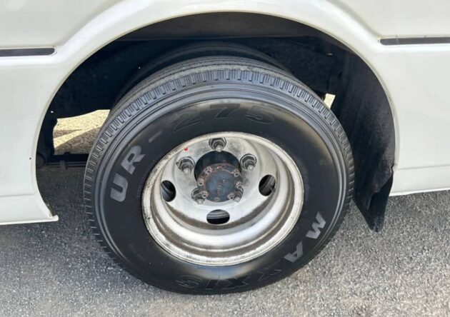 **Wrecking** 2005 Mitsubishi Rosa - Image 38