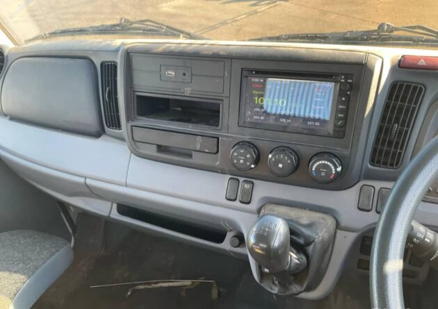 **Wrecking** 2014 Mitsubishi Canter 515 - Image 6