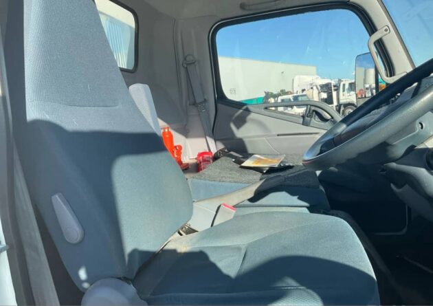**Wrecking** 2014 Mitsubishi Canter 515 - Image 22