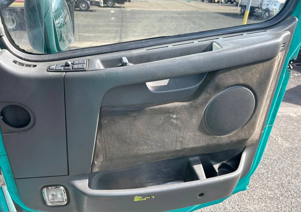 **Wrecking** 2013 Volvo FH540 - Image 10