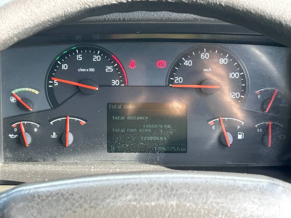 **Wrecking** 2013 Volvo FH540 - Image 19