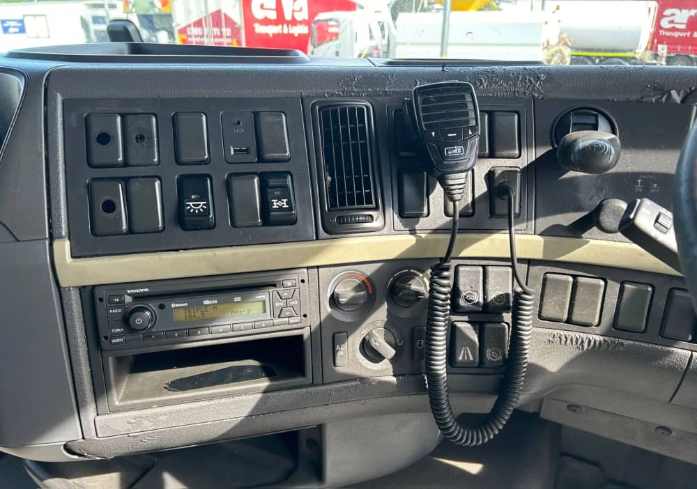 **Wrecking** 2013 Volvo FH540 - Image 21