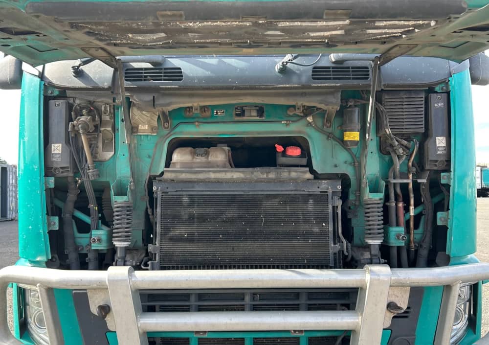 **Wrecking** 2013 Volvo FH540 - Image 35