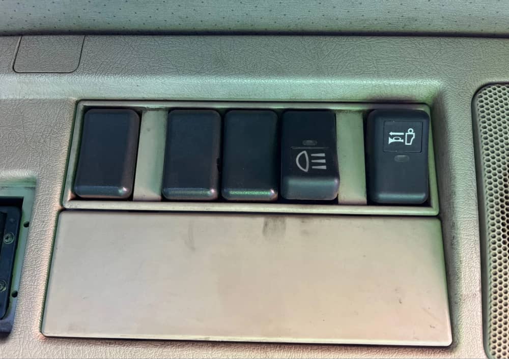 **Wrecking** 2007 Volvo FM480 - Image 11