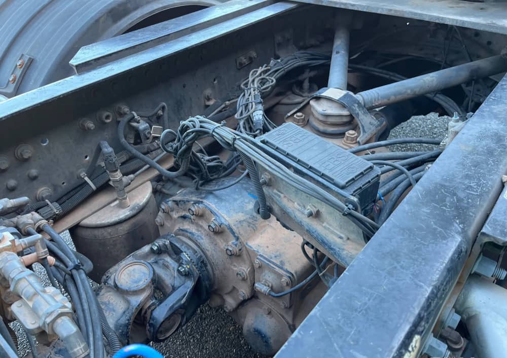 **Wrecking** 2007 Volvo FM480 - Image 14