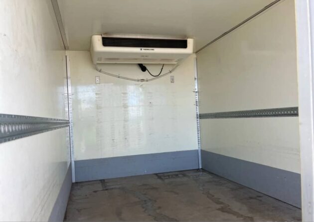 **Wrecking** 2021 Mitsubishi Fuso Canter 515S - Image 3
