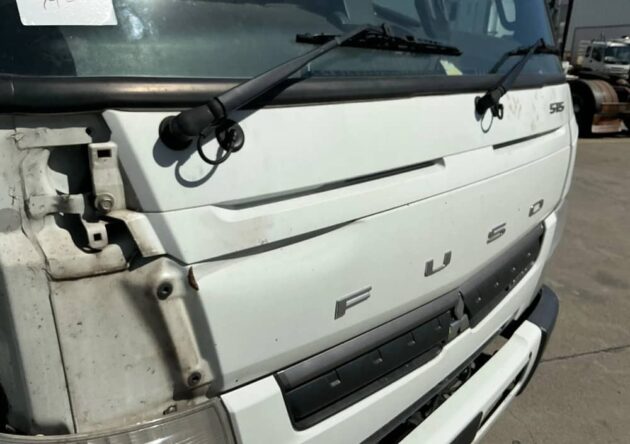 ***Wrecking** 2021 Mitsubishi Fuso Canter 515 - Image 2