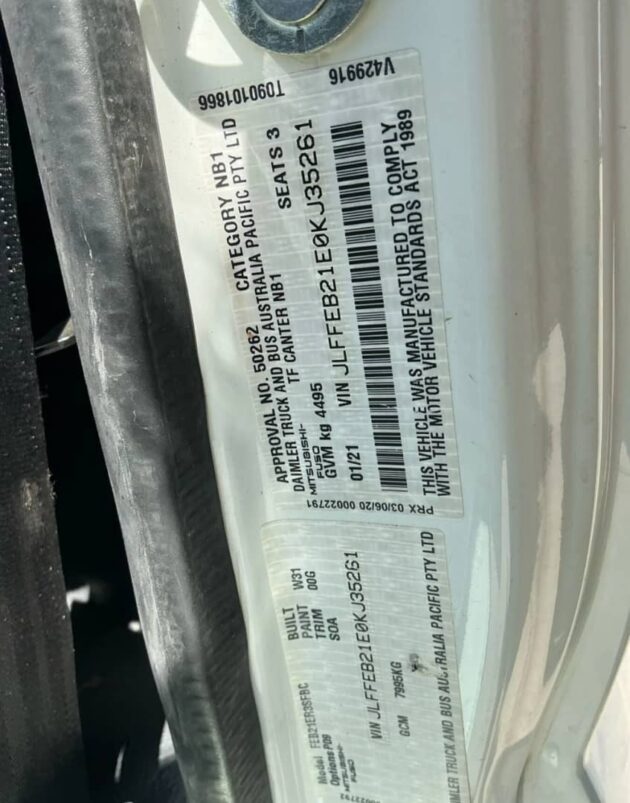 ***Wrecking** 2021 Mitsubishi Fuso Canter 515 - Image 3