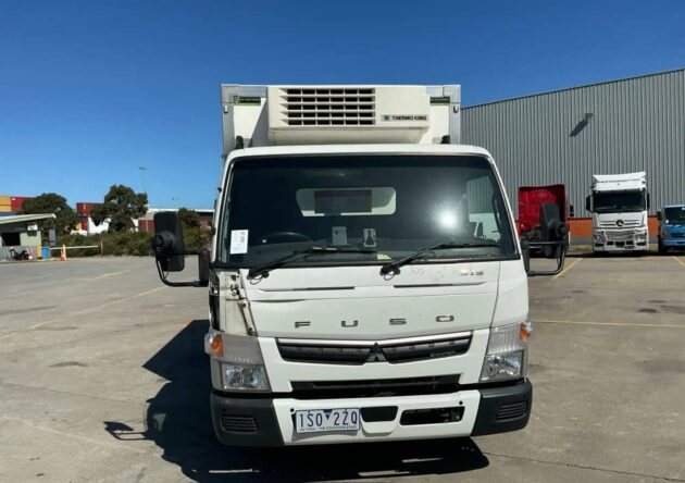 ***Wrecking** 2021 Mitsubishi Fuso Canter 515