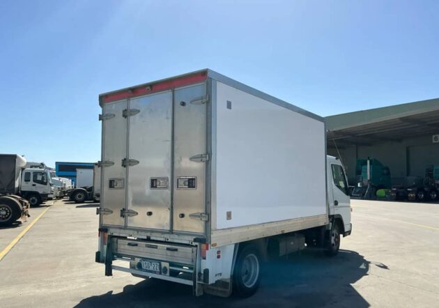 ***Wrecking** 2021 Mitsubishi Fuso Canter 515 - Image 23