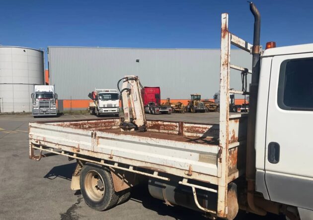 **Wrecking** 2001 Mitsubishi Canter FE65 - Image 21
