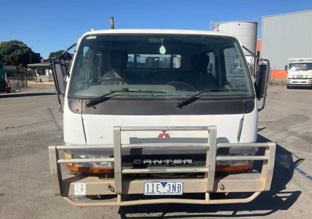 **Wrecking** 2001 Mitsubishi Canter FE65 - Image 27