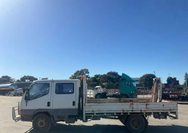 **Wrecking** 2001 Mitsubishi Canter FE65 - Image 29