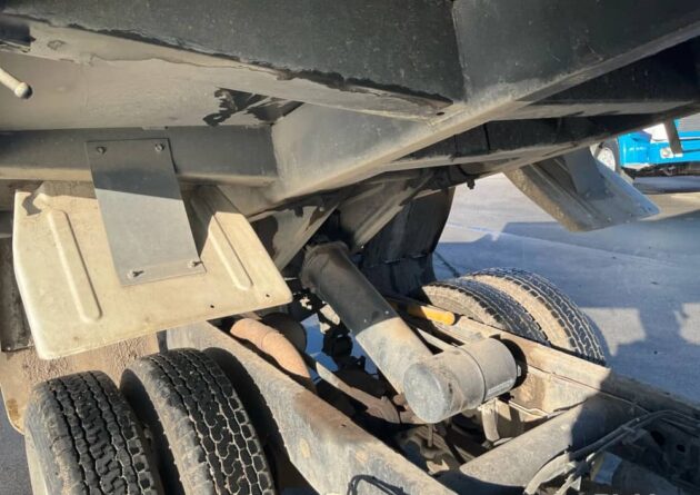 **Wrecking** 2001 Mitsubishi Canter FE65 - Image 32