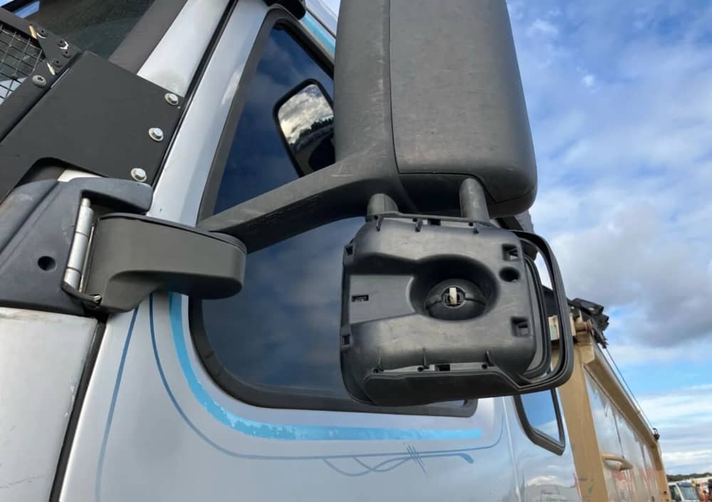 **Wrecking** 2003 Volvo FM12 - Image 4