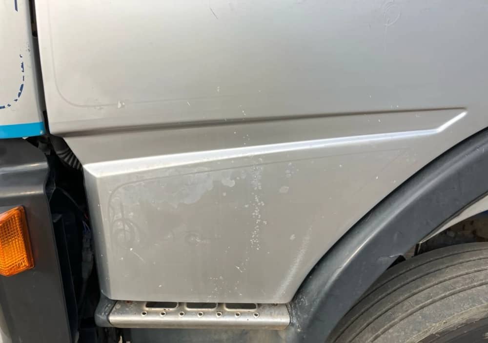 **Wrecking** 2003 Volvo FM12 - Image 8