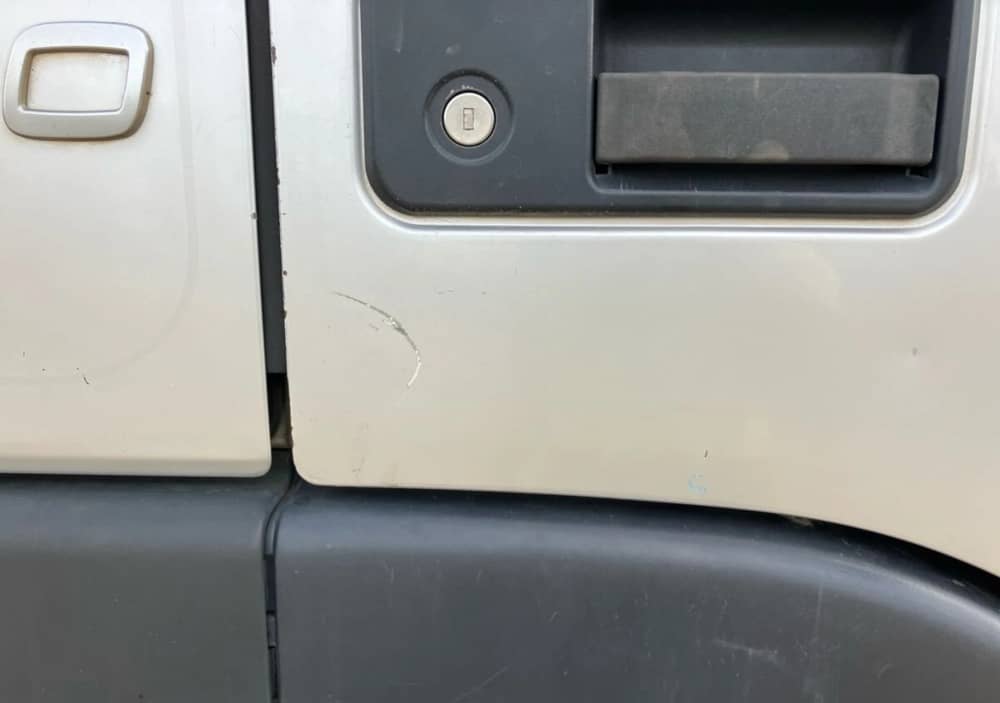 **Wrecking** 2003 Volvo FM12 - Image 9