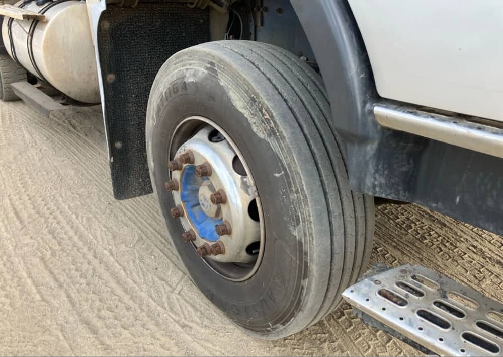 **Wrecking** 2003 Volvo FM12 - Image 23