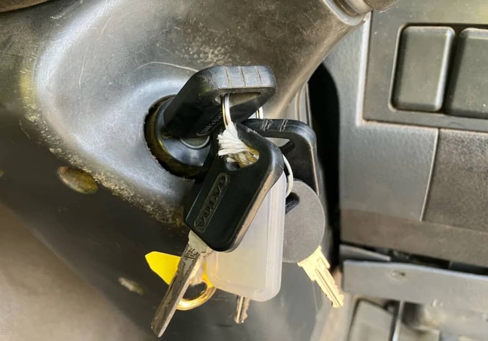 **Wrecking** 2003 Volvo FM12 - Image 28