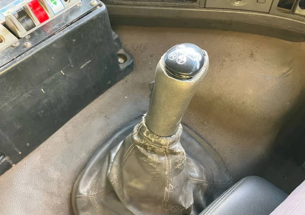 **Wrecking** 2003 Volvo FM12 - Image 34