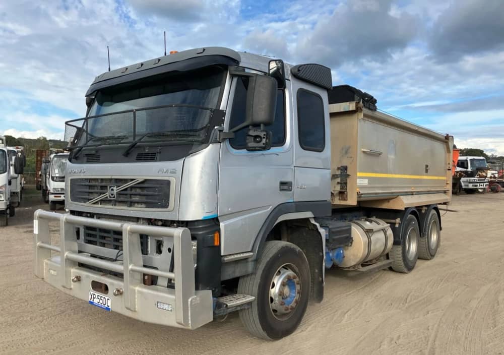 **Wrecking** 2003 Volvo FM12 - Image 37