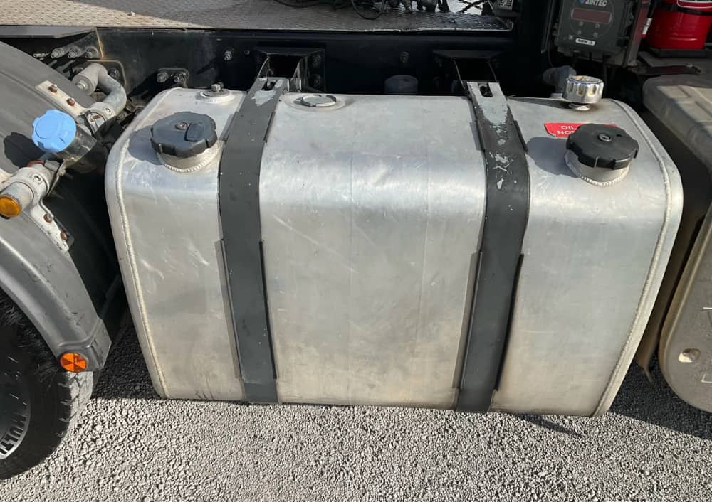 **Wrecking** 2012 Volvo FM 460 - Image 11