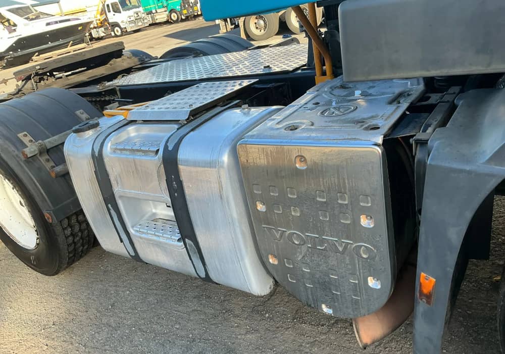 **Wrecking** 2013 Volvo FM 450 - Image 9