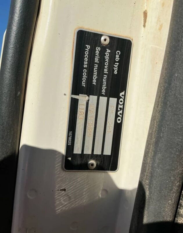 **Wrecking** 2007 Volvo FM480 - Image 15