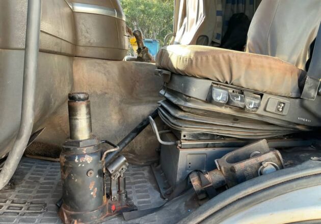 **Wrecking** 2007 Volvo FM480 - Image 29