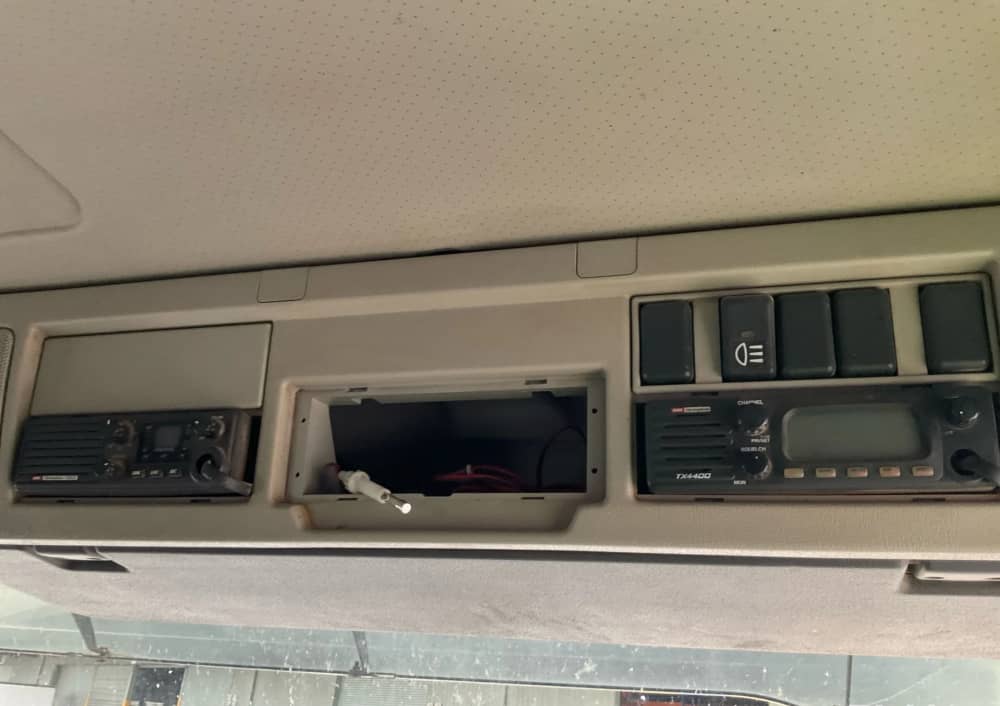 **Wrecking** 2006 Volvo FM9 - Image 7