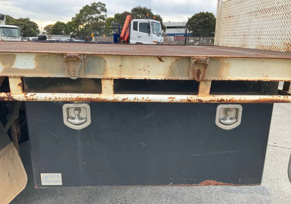 **Wrecking** 2006 Volvo FM9 - Image 14