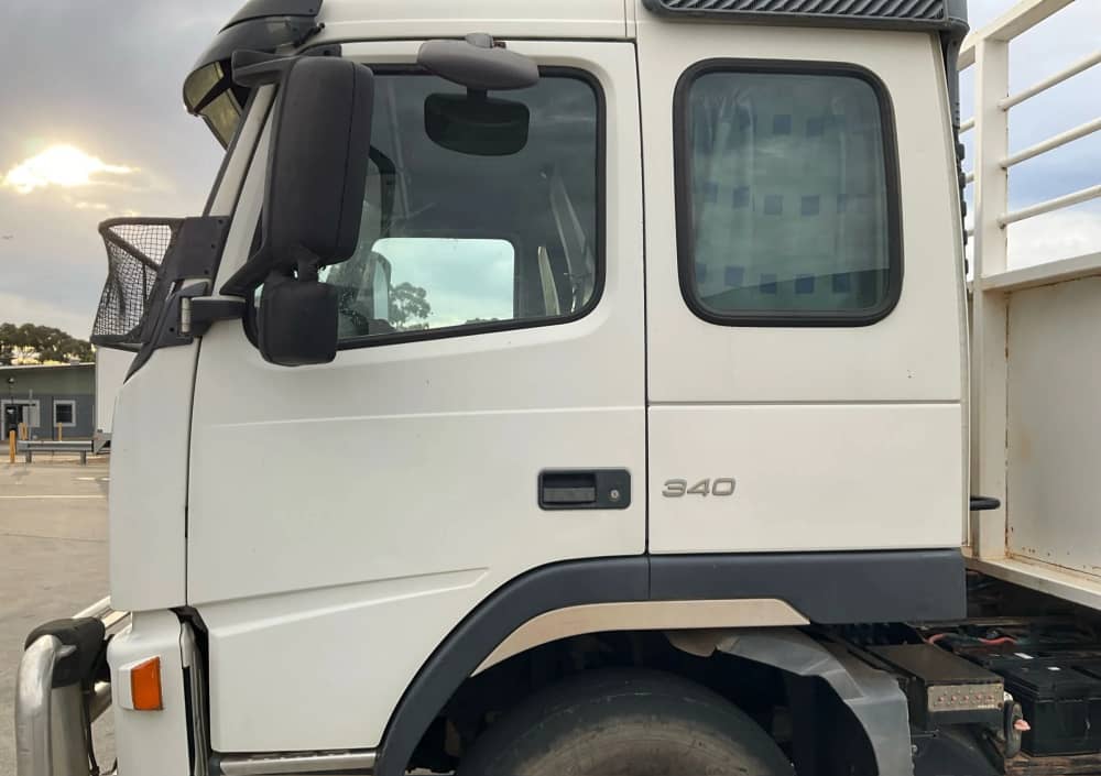 **Wrecking** 2006 Volvo FM9 - Image 20