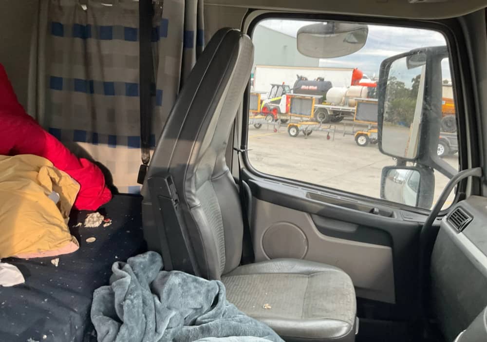 **Wrecking** 2006 Volvo FM9 - Image 25