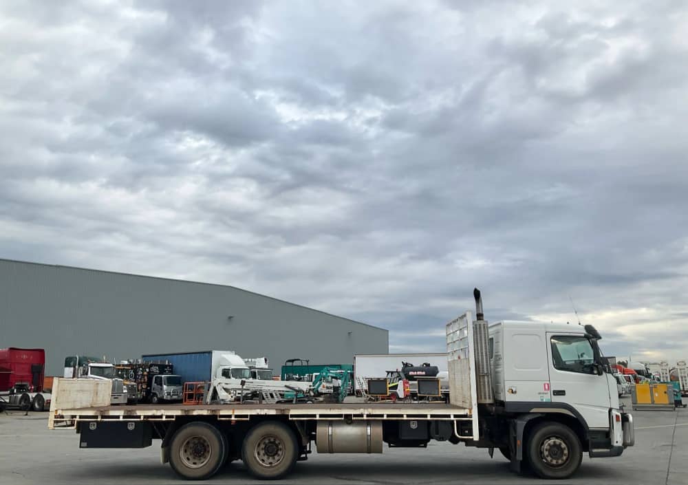 **Wrecking** 2006 Volvo FM9 - Image 28