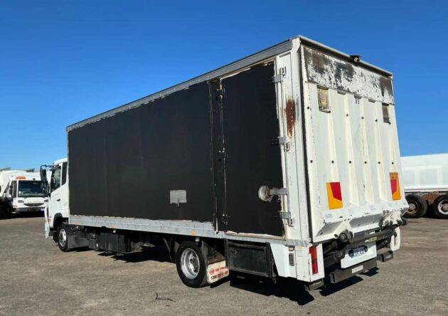 **Wrecking** 2014 Nissan UD Condor MK 11 250 - Image 30