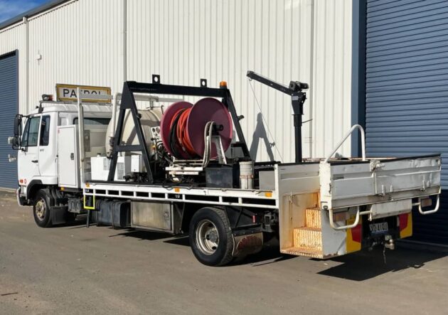 **Wrecking** 2010 Nissan UD MKB37A - Image 25