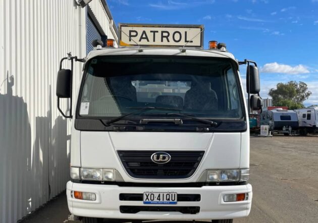 **Wrecking** 2010 Nissan UD MKB37A - Image 28
