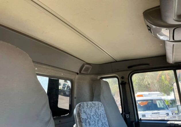 **Wrecking** 2007 Nissan UD MKB215 - Image 18