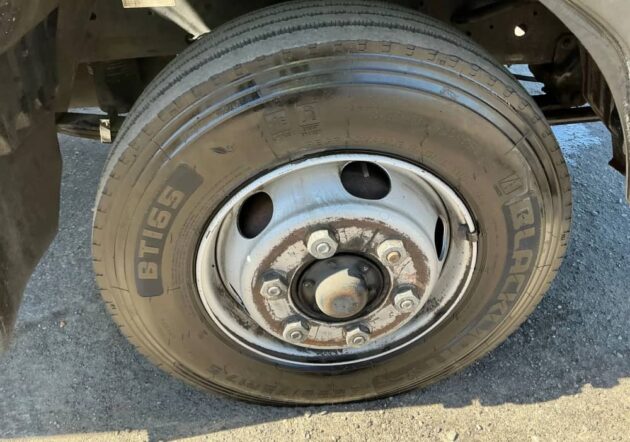 **Wrecking** 2007 Nissan UD MKB215 - Image 23
