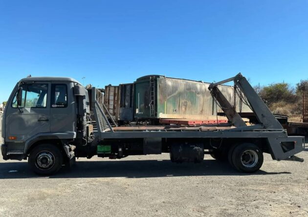**Wrecking** 2007 Nissan UD MKB215 - Image 27
